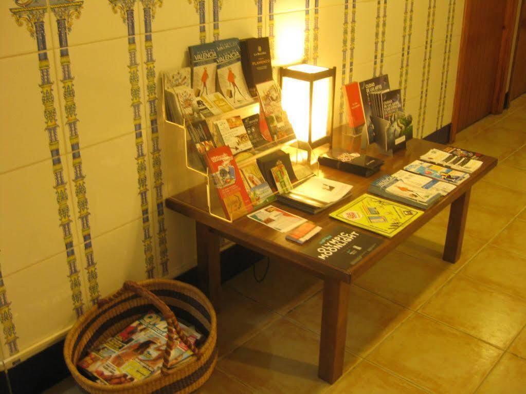 Hostal Tartessos Valencia Ngoại thất bức ảnh